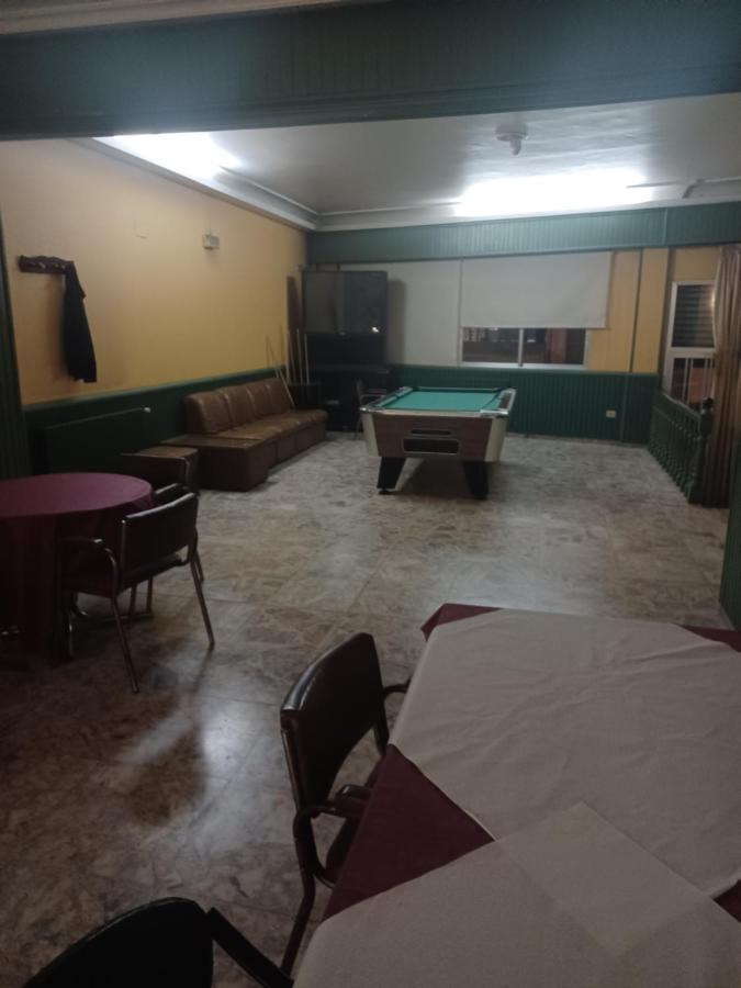Hotel 2 De Mayo 2 Xinzo de Limia Dış mekan fotoğraf