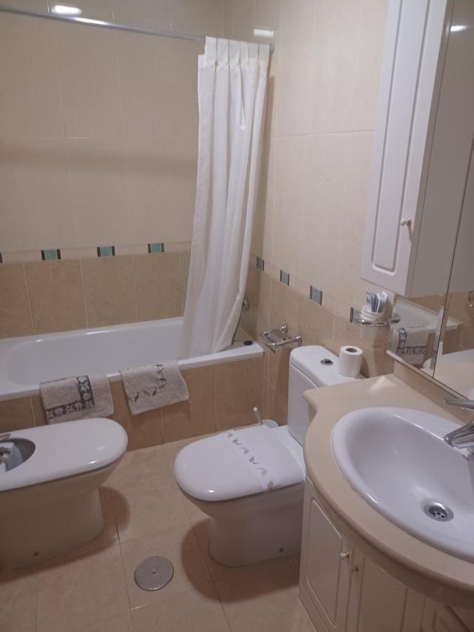 Hotel 2 De Mayo 2 Xinzo de Limia Dış mekan fotoğraf